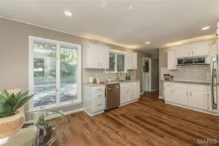 4200 Wincliff Dr, Saint Charles, MO 63304 - Photo 14