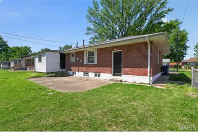 300 Rand Drive, Saint Louis, MO 63135 - Photo 4