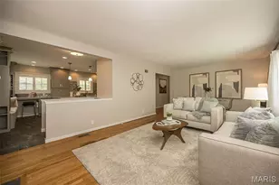 1889 N Signal Hills Dr, Kirkwood, MO 63122 - Photo 8