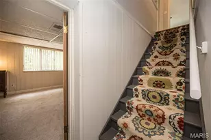 1889 N Signal Hills Dr, Kirkwood, MO 63122 - Photo 28