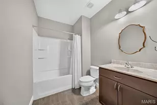 222 Grayleaf Ct, Wentzville, MO 63385 - Photo 44