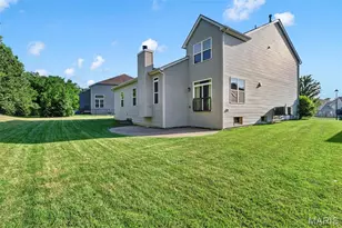 222 Grayleaf Ct, Wentzville, MO 63385 - Photo 48