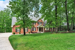 9833 Eagle Hill Ln, Sunset Hills, MO 63127 - Photo 2