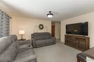 11534 Corlyn Dr, Saint Louis, MO 63138 - Photo 14