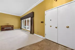 8827 Rock Forest Dr, Grantwood Village, MO 63123 - Photo 16