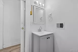6549 Bartmer Ave, University City, MO 63130 - Photo 10