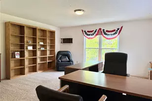 225 E Governor Pl, Saint Charles, MO 63301 - Photo 20