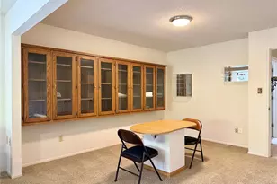 225 E Governor Pl, Saint Charles, MO 63301 - Photo 20