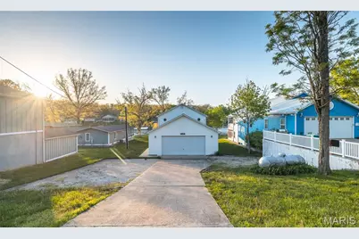 1938 Lakeshore Drive, Cuba, MO 65453 - Photo 2
