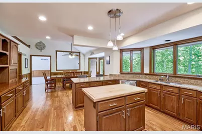 218 Brook Lane, O'Fallon, MO 63368 - Photo 6