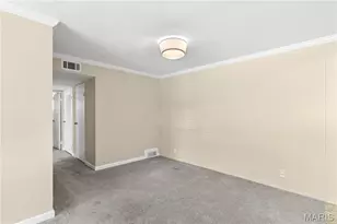 5 Delcrest Ct, University City, MO 63124 - Photo 8