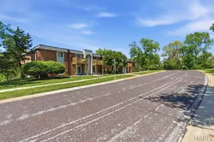 2741 Westphalia Ct, Saint Louis, MO 63129 - Photo 30