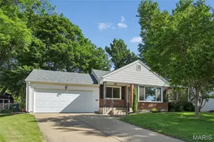 201 Sunningwell Dr, Saint Louis, MO 63119 - Photo 2