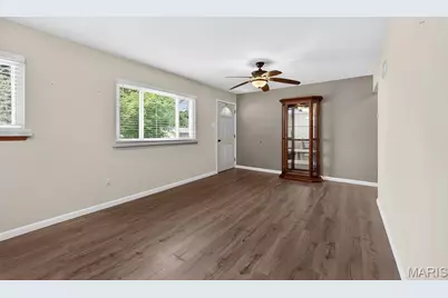 209 Freeman Drive, Mehlville, MO 63129 - Photo 14
