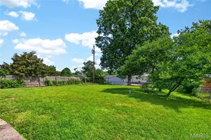 209 Freeman Dr, Mehlville, MO 63129 - Photo 38