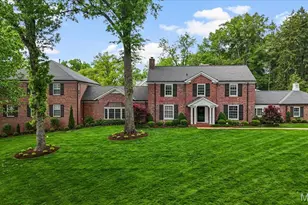 7 Greenbriar Dr, Ladue, MO 63124 - Photo 1