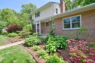 48 Webster Woods Dr, Webster Groves, MO 63119 - Photo 2