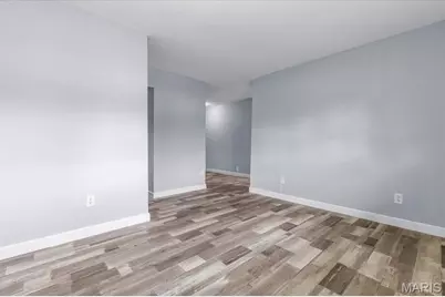 332 Banff Circle, Saint Louis, MO 63137 - Photo 6