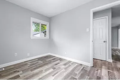 332 Banff Circle, Saint Louis, MO 63137 - Photo 14