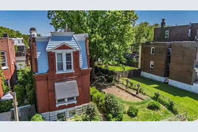 3230 Iowa Avenue, Saint Louis, MO 63118 - Photo 2