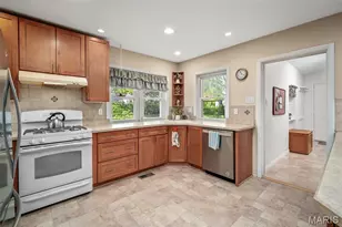 801 Fairdale Ave, Rock Hill, MO 63119 - Photo 12