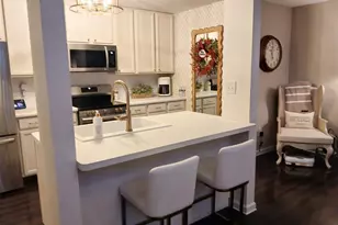 1331 Commons Cir, Cottleville, MO 63304 - Photo 8