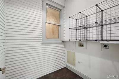 815 Adams Street, Saint Charles, MO 63301 - Photo 22