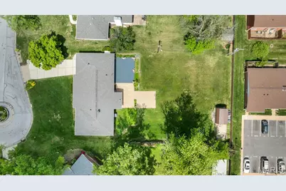 56 Lincord Drive, Saint Louis, MO 63128 - Photo 2