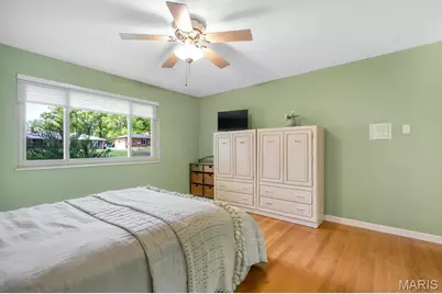 56 Lincord Drive, Saint Louis, MO 63128 - Photo 18