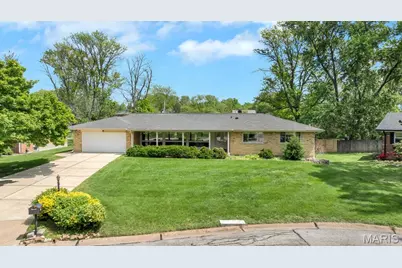 56 Lincord Drive, Saint Louis, MO 63128 - Photo 1