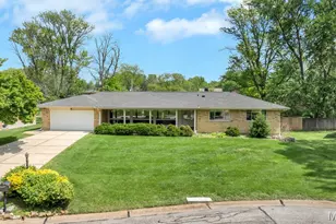 56 Lincord Dr, Saint Louis, MO 63128 - Photo 1