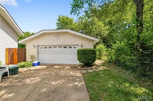 2425 Farnham Ct, Florissant, MO 63033 - Photo 38