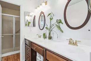 2425 Farnham Ct, Florissant, MO 63033 - Photo 20