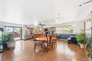 2425 Farnham Ct, Florissant, MO 63033 - Photo 6