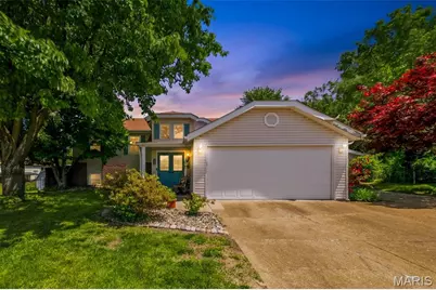 2425 Farnham Court, Florissant, MO 63033 - Photo 1