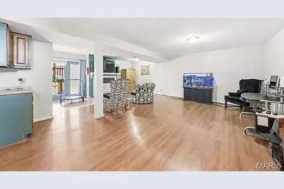 2425 Farnham Court, Florissant, MO 63033 - Photo 24