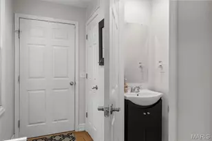 19 W Jackson Rd, Webster Groves, MO 63119 - Photo 18
