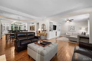 19 W Jackson Rd, Webster Groves, MO 63119 - Photo 6