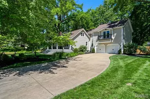 19 W Jackson Rd, Webster Groves, MO 63119 - Photo 2