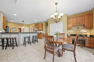 445 Shetland Valley Ct, Chesterfield, MO 63005 - Photo 12