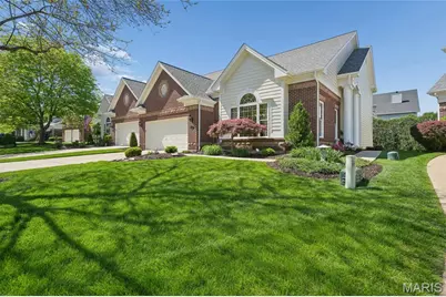 445 Shetland Valley Court, Chesterfield, MO 63005 - Photo 2