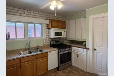 6926 Hurst Court, Saint Louis, MO 63116 - Photo 8