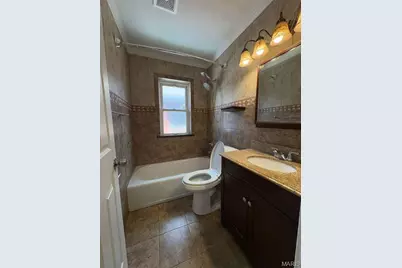 6926 Hurst Court, Saint Louis, MO 63116 - Photo 10