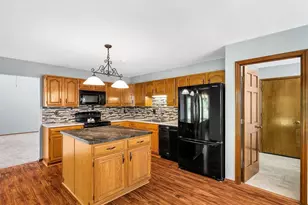 2061 Lost Meadow Dr, Saint Charles, MO 63303 - Photo 6