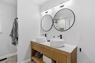 15 Glen Creek Ln, Saint Louis, MO 63124 - Photo 26