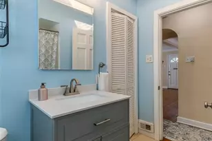 8726 Florence Ave, Brentwood, MO 63144 - Photo 10