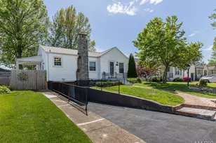 8726 Florence Ave, Brentwood, MO 63144 - Photo 2