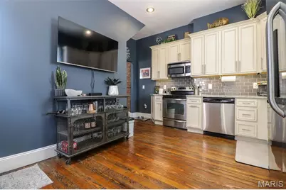 2414 S 11th Street, Saint Louis, MO 63104 - Photo 10