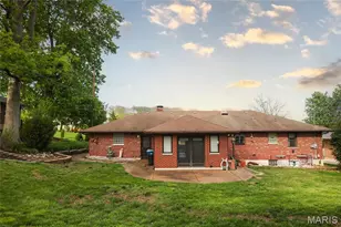 3503 Wintergreen Ln, Saint Louis, MO 63125 - Photo 14