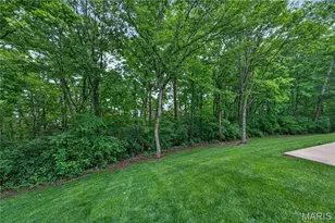 1050 Brook Mont Dr, O'Fallon, MO 63366 - Photo 40
